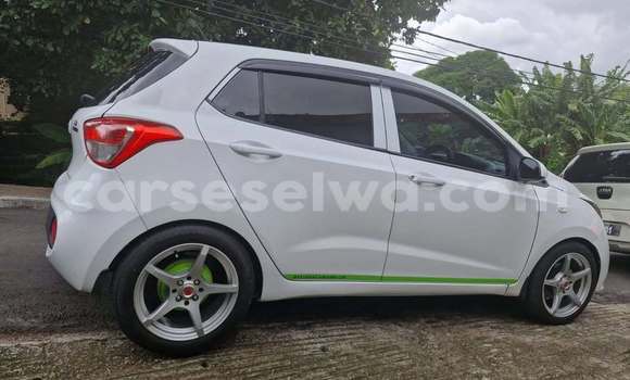 Acheter Occasion Voiture Hyundai i10 Blanc à Anse Boileau, West Mahé Acheter Occasion Voiture Hyundai i10 Blanc à Anse Boileau, West Mahé