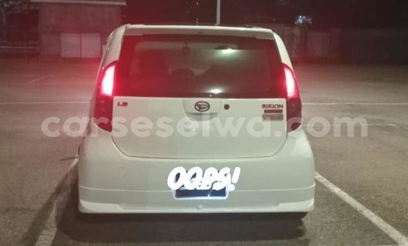 Acheter Occasion Voiture Daihatsu Sirion Blanc à Anse Volbert, Îles intérieures Acheter Occasion Voiture Daihatsu Sirion Blanc à Anse Volbert, Îles intérieures