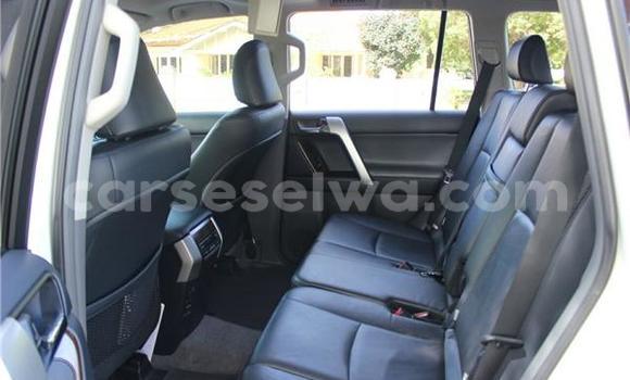 Acheter Occasion Voiture Toyota Land Cruiser Prado Blanc à Anse Royale, South Mahé Acheter Occasion Voiture Toyota Land Cruiser Prado Blanc à Anse Royale, South Mahé