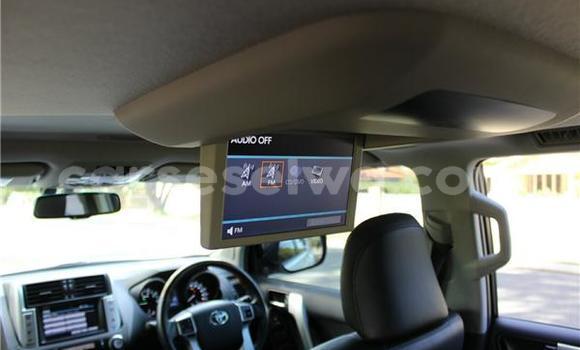 Acheter Occasion Voiture Toyota Land Cruiser Prado Blanc à Anse Royale, South Mahé Acheter Occasion Voiture Toyota Land Cruiser Prado Blanc à Anse Royale, South Mahé