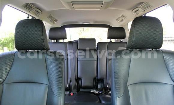 Acheter Occasion Voiture Toyota Land Cruiser Prado Blanc à Anse Royale, South Mahé Acheter Occasion Voiture Toyota Land Cruiser Prado Blanc à Anse Royale, South Mahé