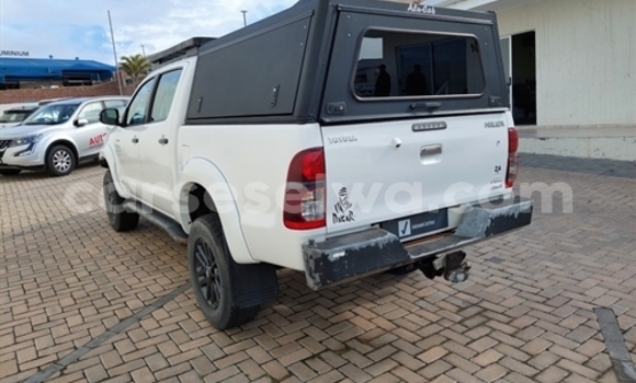 Buy Used Toyota Hilux White Car in Saint Louis in Greater Victoria Buy Used Toyota Hilux White Car in Saint Louis in Greater Victoria