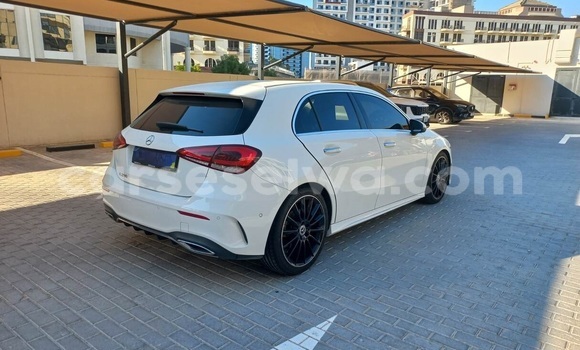 Buy Used Mercedes-Benz A200 White Car in Saint Louis in Greater Victoria Buy Used Mercedes-Benz A200 White Car in Saint Louis in Greater Victoria