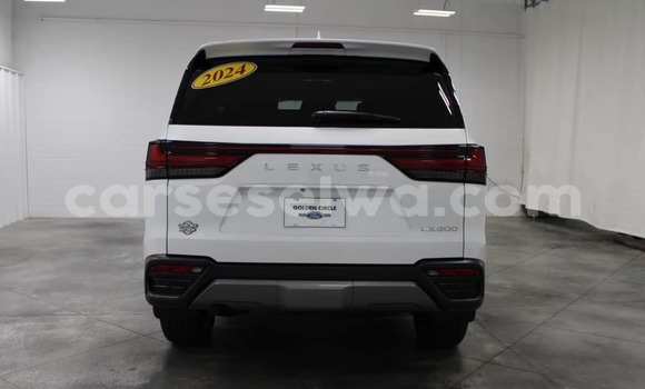 Buy Used Lexus LX White Car in Mahe in Victoria Buy Used Lexus LX White Car in Mahe in Victoria