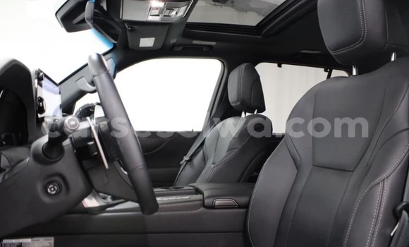 Buy Used Lexus LX White Car in Mahe in Victoria Buy Used Lexus LX White Car in Mahe in Victoria