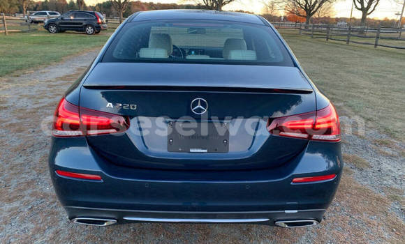 Buy Used Mercedes-Benz A200 Blue Car in Saint Louis in Greater Victoria Buy Used Mercedes-Benz A200 Blue Car in Saint Louis in Greater Victoria