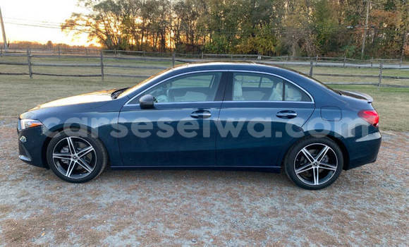 Buy Used Mercedes-Benz A200 Blue Car in Saint Louis in Greater Victoria Buy Used Mercedes-Benz A200 Blue Car in Saint Louis in Greater Victoria