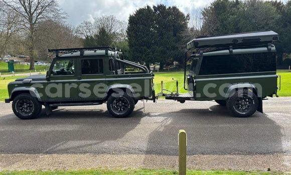 Buy Used Land Rover Defender Green Car in Pointe La Rue in East Mahé Buy Used Land Rover Defender Green Car in Pointe La Rue in East Mahé