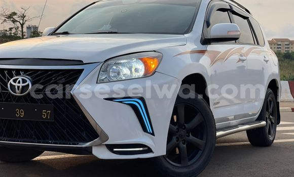 Buy Used Toyota RAV4 White Car in Saint Louis in Greater Victoria Buy Used Toyota RAV4 White Car in Saint Louis in Greater Victoria