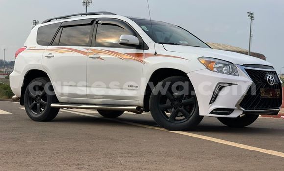 Buy Used Toyota RAV4 White Car in Saint Louis in Greater Victoria Buy Used Toyota RAV4 White Car in Saint Louis in Greater Victoria