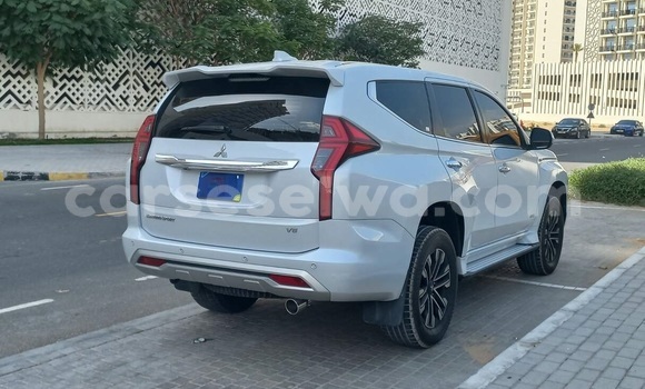 Buy Used Mitsubishi Montero Sport White Car in Port Glaud in West Mahé Buy Used Mitsubishi Montero Sport White Car in Port Glaud in West Mahé