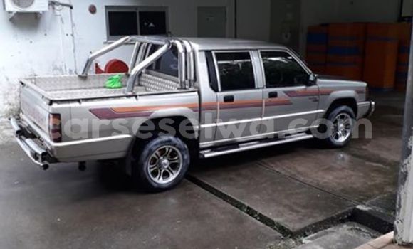 Acheter Occasion Voiture Mitsubishi L200 Autre à Beau Vallon, Nord Mahé