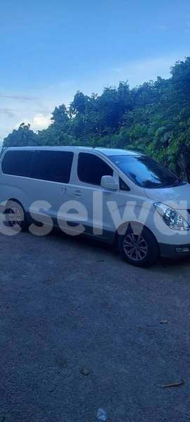 Big with watermark hyundai h1 east africa victoria 8112