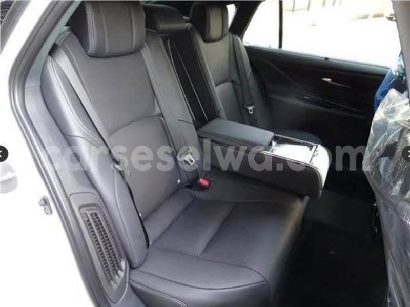 Big with watermark toyota crown west mahe anse boileau 8119