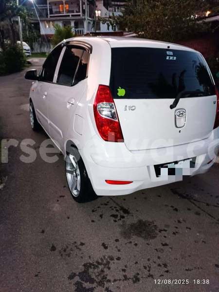 Big with watermark hyundai i10 north mahe beau vallon 8138