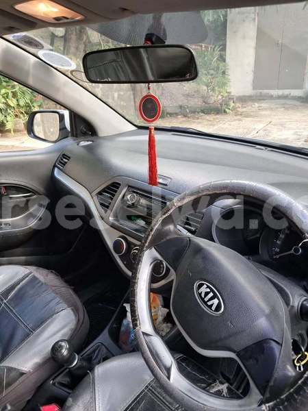 Big with watermark kia picanto victoria mahe 8140