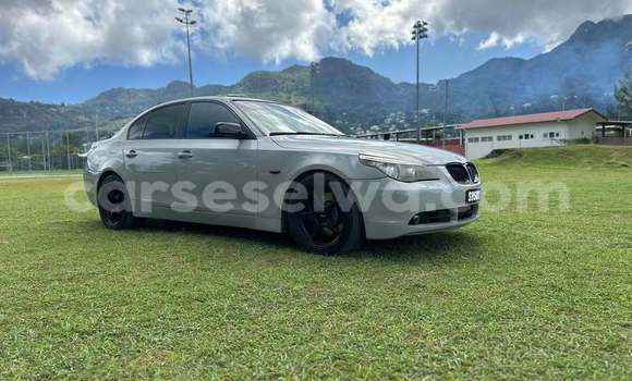 Acheter Occasion Voiture BMW E3 Blanc à Mahé, Victoria Acheter Occasion Voiture BMW E3 Blanc à Mahé, Victoria