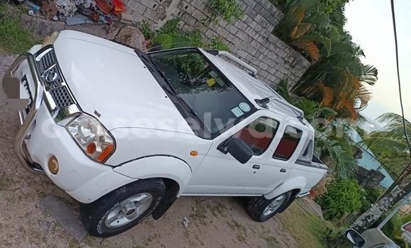 Acheter Occasion Voiture Nissan Hardbody Blanc à Mahé, Victoria Acheter Occasion Voiture Nissan Hardbody Blanc à Mahé, Victoria