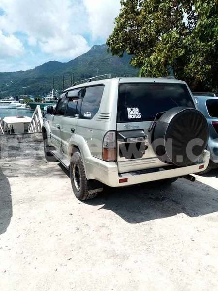 Big with watermark toyota prado victoria mahe 8148