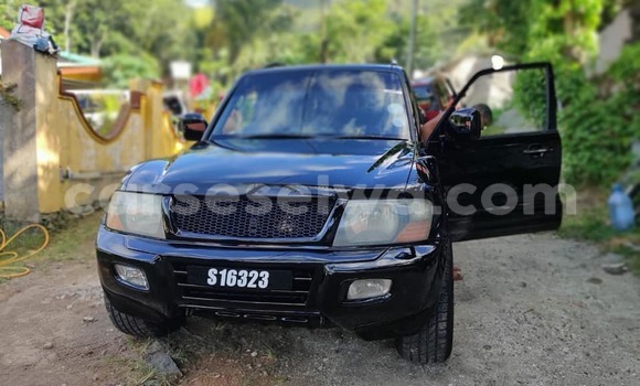 Acheter Occasion Voiture Mitsubishi Pajero Noir à Mahé, Victoria Acheter Occasion Voiture Mitsubishi Pajero Noir à Mahé, Victoria