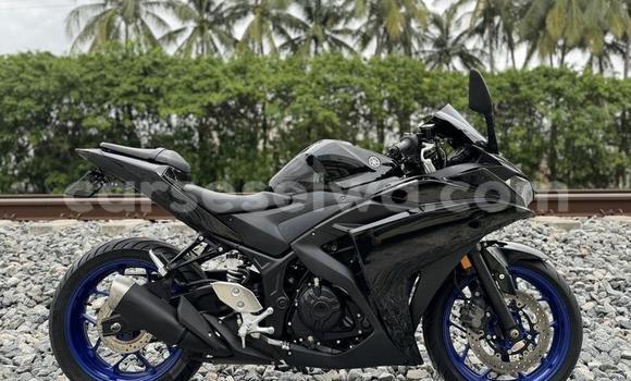 Acheter Import Moto Yamaha YZF Noir à Anse Volbert, Îles intérieures