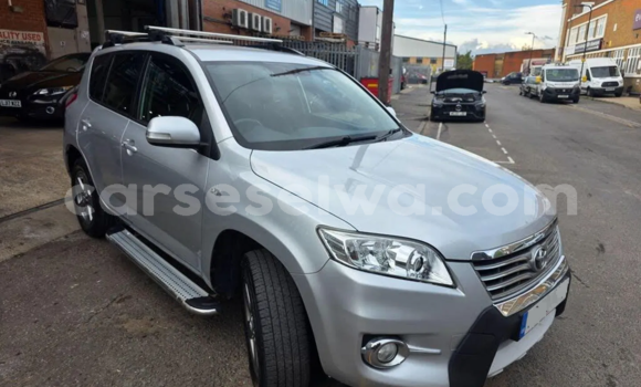 Buy Used Toyota RAV4 Silver Car in Victoria in East africa