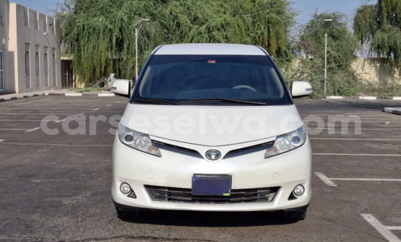 Buy Used Toyota Previa White Car in Victoria in East africa Buy Used Toyota Previa White Car in Victoria in East africa