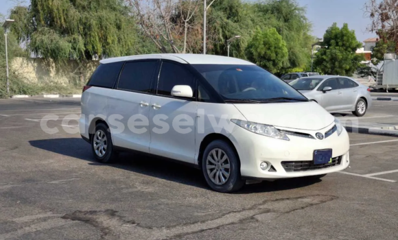 Buy Used Toyota Previa White Car in Victoria in East africa Buy Used Toyota Previa White Car in Victoria in East africa