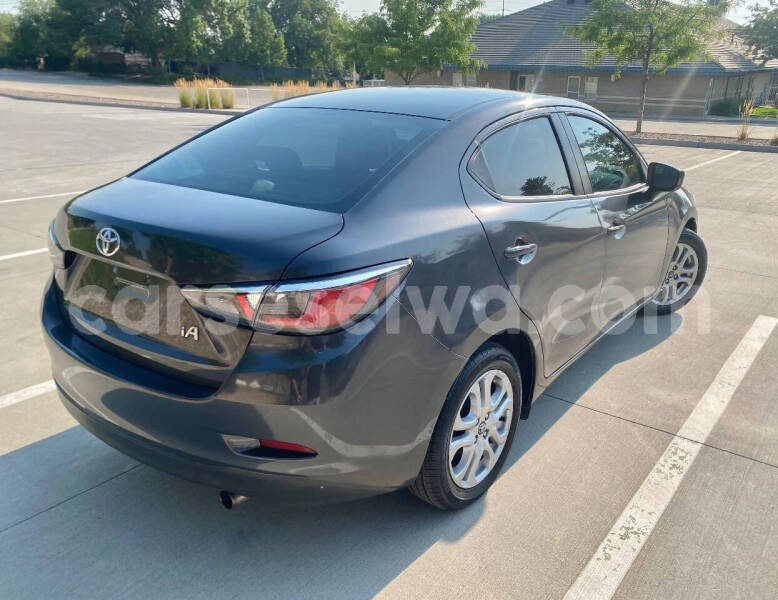 Big with watermark toyota yaris east africa victoria 8215