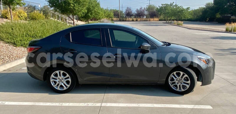 Big with watermark toyota yaris east africa victoria 8215