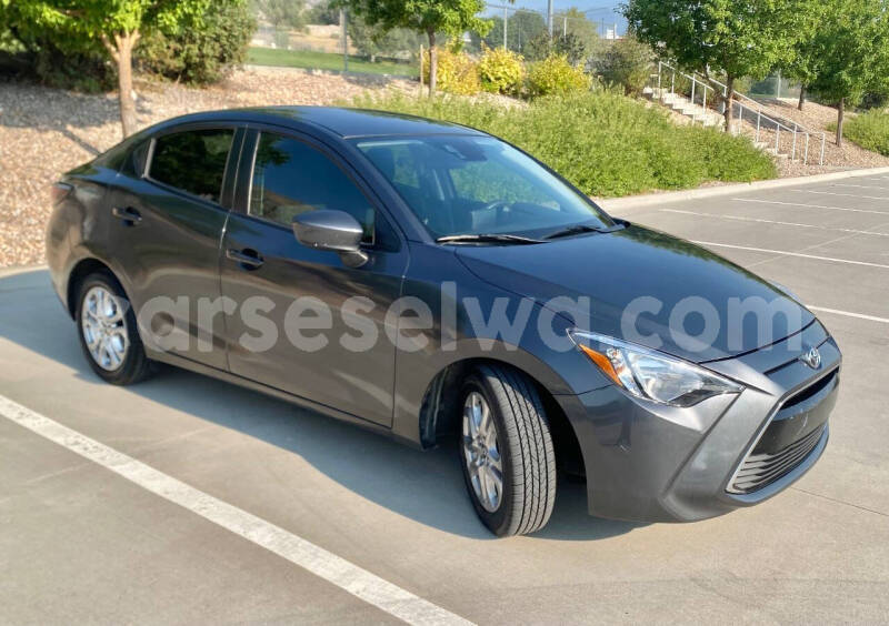 Big with watermark toyota yaris east africa victoria 8215