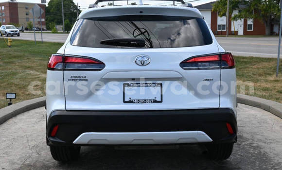 Buy Used Toyota Corolla Cross White Car in Saint Louis in Greater Victoria Buy Used Toyota Corolla Cross White Car in Saint Louis in Greater Victoria