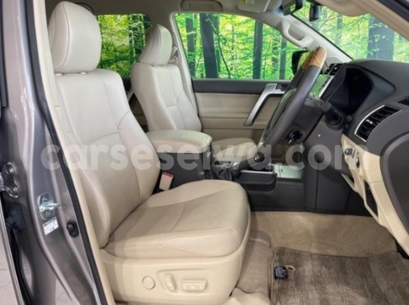 Big with watermark toyota land cruiser prado east africa victoria 8244