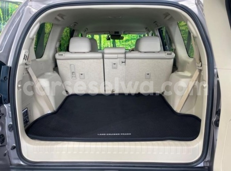 Big with watermark toyota land cruiser prado east africa victoria 8244