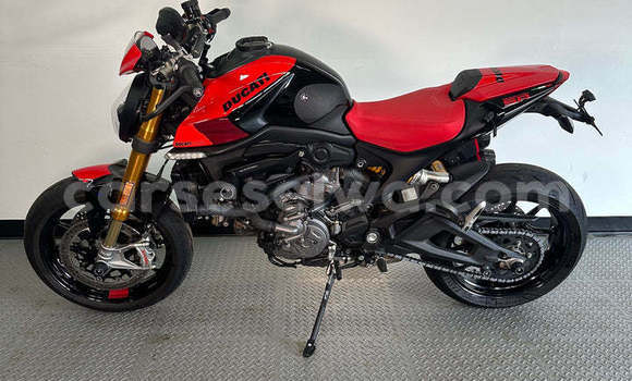 Acheter Occasion Moto Ducati Monster Rouge à Anse Royale, South Mahé Acheter Occasion Moto Ducati Monster Rouge à Anse Royale, South Mahé