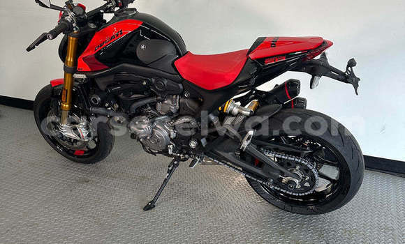 Acheter Occasion Moto Ducati Monster Rouge à Anse Royale, South Mahé Acheter Occasion Moto Ducati Monster Rouge à Anse Royale, South Mahé