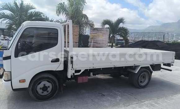Buy Used Toyota Dyna Other Car in Mahe in Victoria Buy Used Toyota Dyna Other Car in Mahe in Victoria