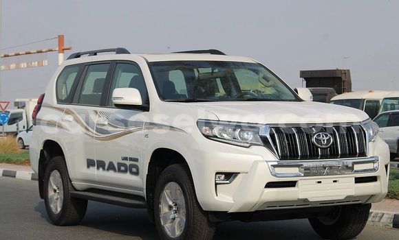 Buy Used Toyota Land Cruiser Prado White Car in Mahe in Victoria Buy Used Toyota Land Cruiser Prado White Car in Mahe in Victoria