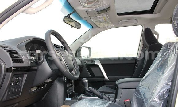 Buy Used Toyota Land Cruiser Prado White Car in Mahe in Victoria Buy Used Toyota Land Cruiser Prado White Car in Mahe in Victoria