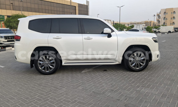Buy Used Toyota Land Cruiser White Car in Saint Louis in Greater Victoria Buy Used Toyota Land Cruiser White Car in Saint Louis in Greater Victoria