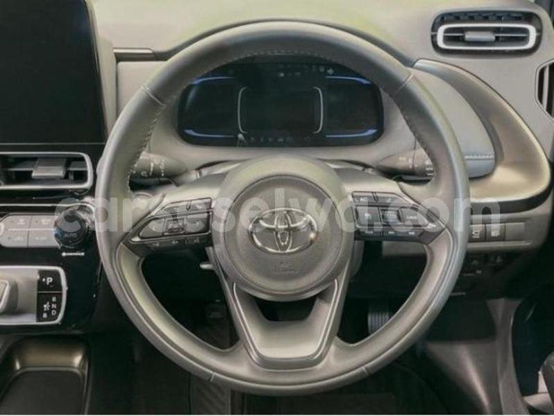 Big with watermark toyota aqua east africa victoria 8278