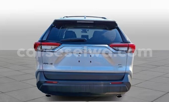 Buy Used Toyota RAV4 Silver Car in Bel Air in Greater Victoria Buy Used Toyota RAV4 Silver Car in Bel Air in Greater Victoria