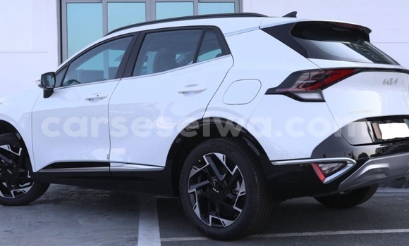 Buy Used Kia Sportage White Car in Bel Air in Greater Victoria Buy Used Kia Sportage White Car in Bel Air in Greater Victoria