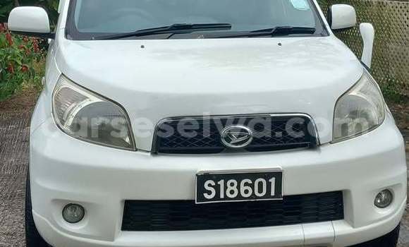 Buy Used Daihatsu Terios White Car in Mahe in Victoria Buy Used Daihatsu Terios White Car in Mahe in Victoria