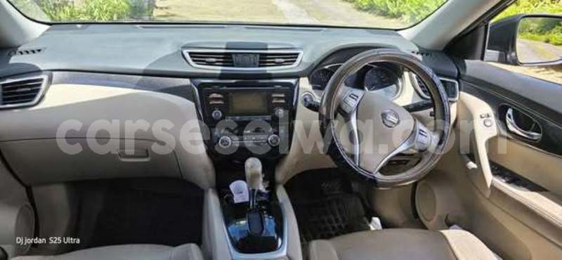 Big with watermark nissan x trail victoria mahe 8316