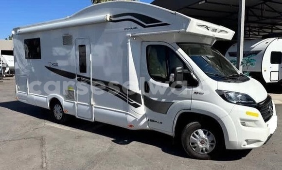 Buy Used Fiat 900T White Car in Bel Air in Greater Victoria