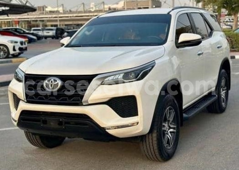 Big with watermark toyota fortuner greater victoria bel air 8325