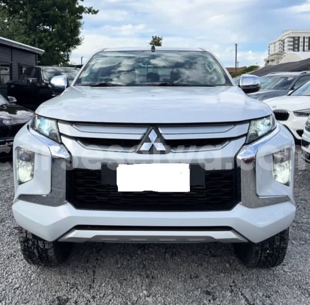 Big with watermark mitsubishi l200 greater victoria bel air 8338