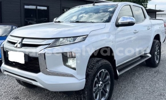 Buy Used Mitsubishi L200 White Car in Bel Air in Greater Victoria Buy Used Mitsubishi L200 White Car in Bel Air in Greater Victoria