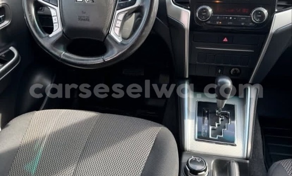 Buy Used Mitsubishi L200 White Car in Bel Air in Greater Victoria Buy Used Mitsubishi L200 White Car in Bel Air in Greater Victoria